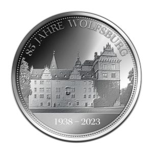 Das Foto zeigt eine Silbermünze zum 85. Stadtgeburtstag Wolfsburgs.